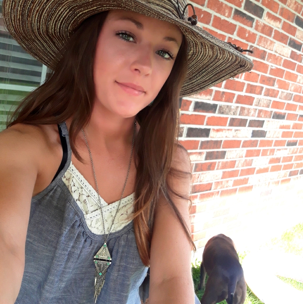 Meet your Posher, Allison